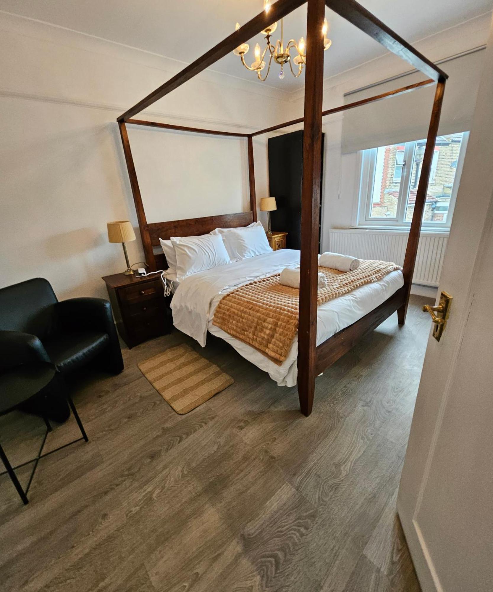 Wembley London Lovely 6 Bed House Sleeps Up To 14 Exterior foto